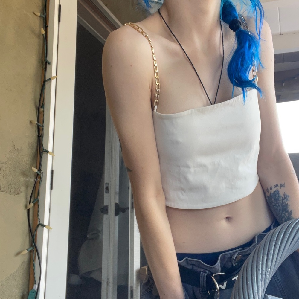 Small crop top, white with gold chain straps